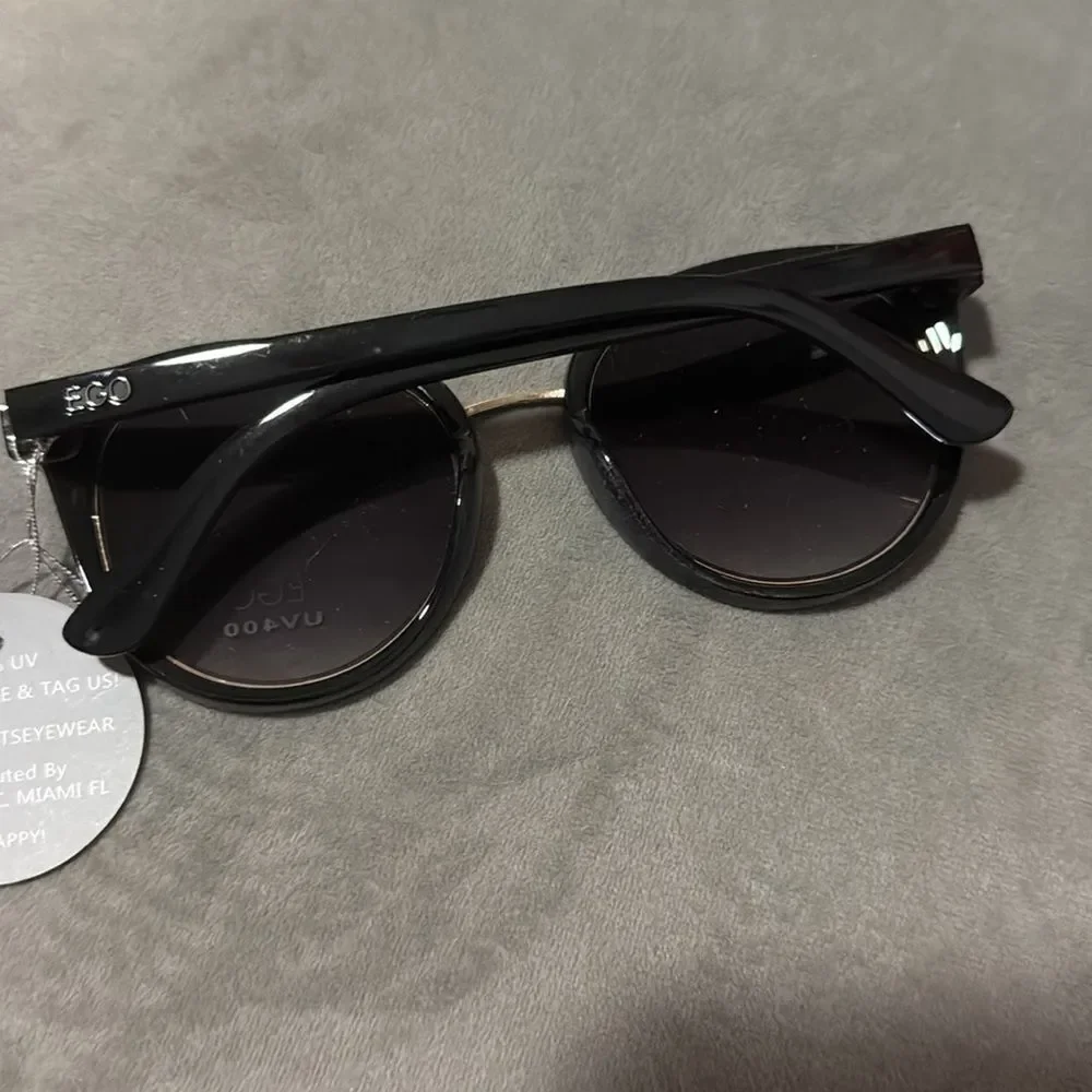 EGO Black Modern Round Sunglasses Gray Lense BRAND NEW - Womens Gold Accent